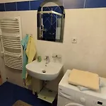 Сasa de vacaciones Gaestehaus Mit 3 Separaten Schlafbereichen, Terrasse Und Carport