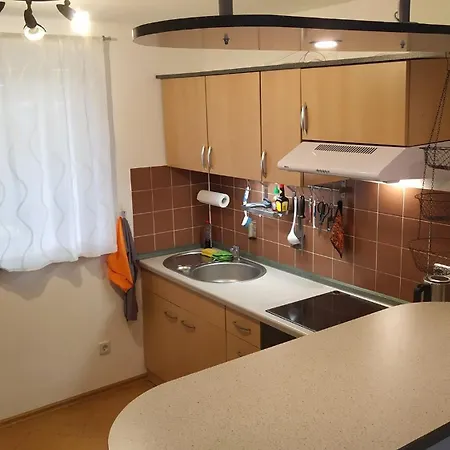 Holiday home Gaestehaus Mit 3 Separaten Schlafbereichen, Terrasse Und Carport Velten