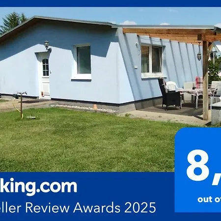 Gaestehaus Mit 3 Separaten Schlafbereichen, Terrasse Und Carport *